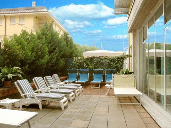 Hotel Ferrari ซัลโซมัจโจเรแตร์เม ภายนอก รูปภาพ