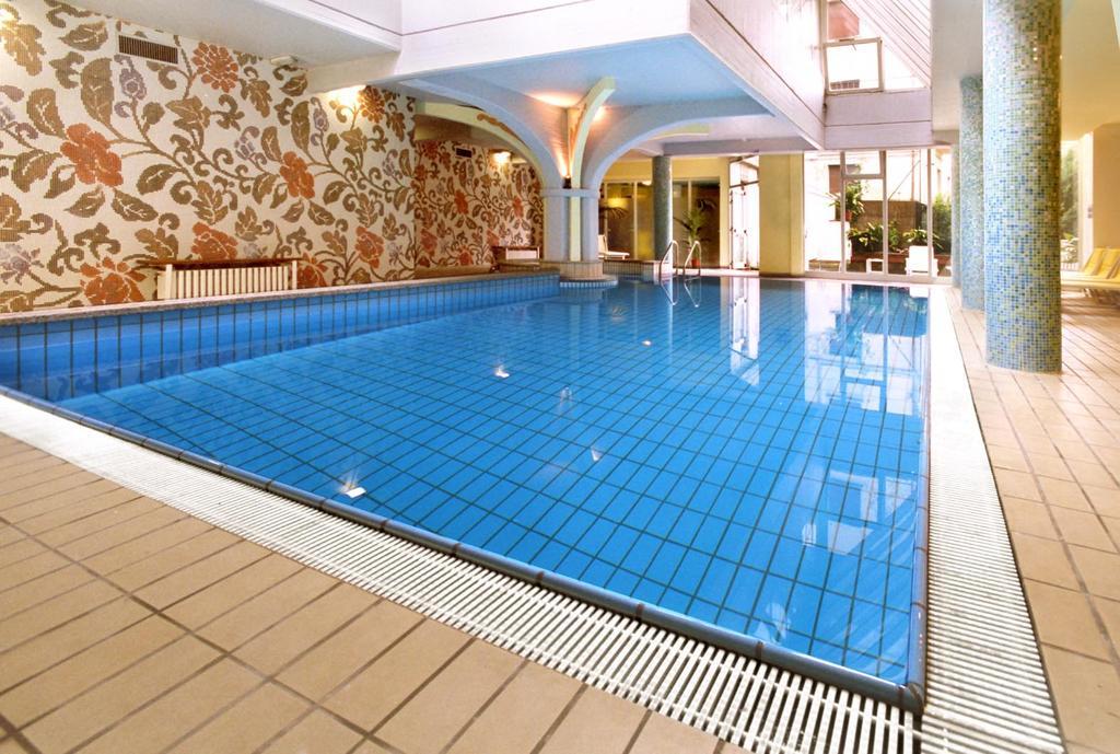 Hotel Ferrari ซัลโซมัจโจเรแตร์เม ภายนอก รูปภาพ